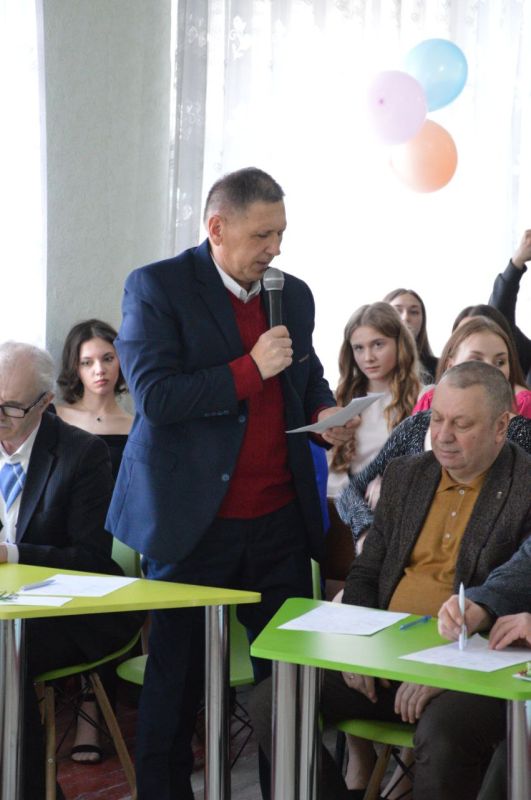 Яркая весна в АИГиТ. 7 марта в Антрацитовском институте геосистем и технологий (филиал) ЛГУ им. В. Даля в рамках реализации грантового проекта Коворкинг-центр ХаБ 20.25 состоялось мероприятие "Институт благородных девиц" Яркая весна в АИГиТ. 7 марта в Антрацитовском институте геосистем и технологий (филиал) ЛГУ им. В. Даля в рамках реализации грантового проекта Коворкинг-центр ХаБ 20.25 состоялось мероприятие "Институт благородных девиц"