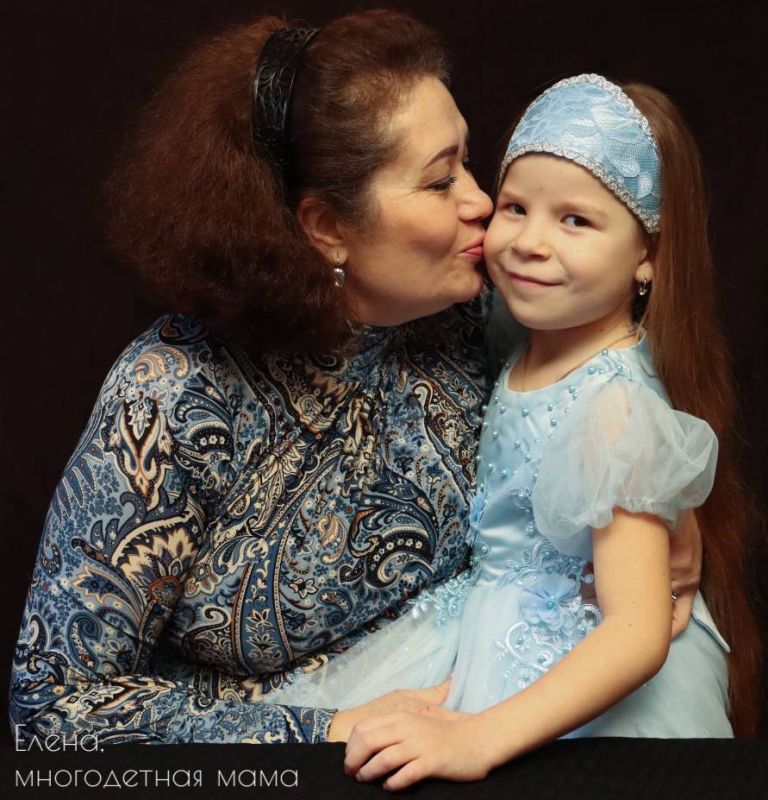 «Сила в слабости»: фотопроект о сильных духом женщинах сделали в ЛНР «Сила в слабости»: фотопроект о сильных духом женщинах сделали в ЛНР
