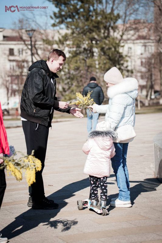 8 марта – день, наполненный теплом, улыбками и искренними поздравлениями 8 марта – день, наполненный теплом, улыбками и искренними поздравлениями