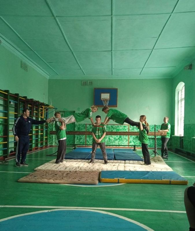 На базе Успенской школы № 3 в преддверии 8 марта прошел фестиваль спорта «Весна 2025» На базе Успенской школы № 3 в преддверии 8 марта прошел фестиваль спорта «Весна 2025»