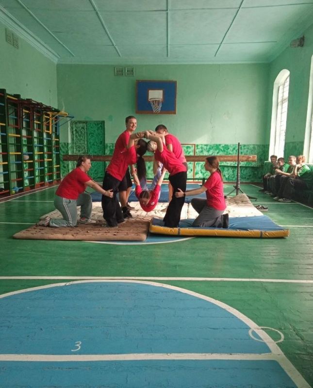 На базе Успенской школы № 3 в преддверии 8 марта прошел фестиваль спорта «Весна 2025» На базе Успенской школы № 3 в преддверии 8 марта прошел фестиваль спорта «Весна 2025»