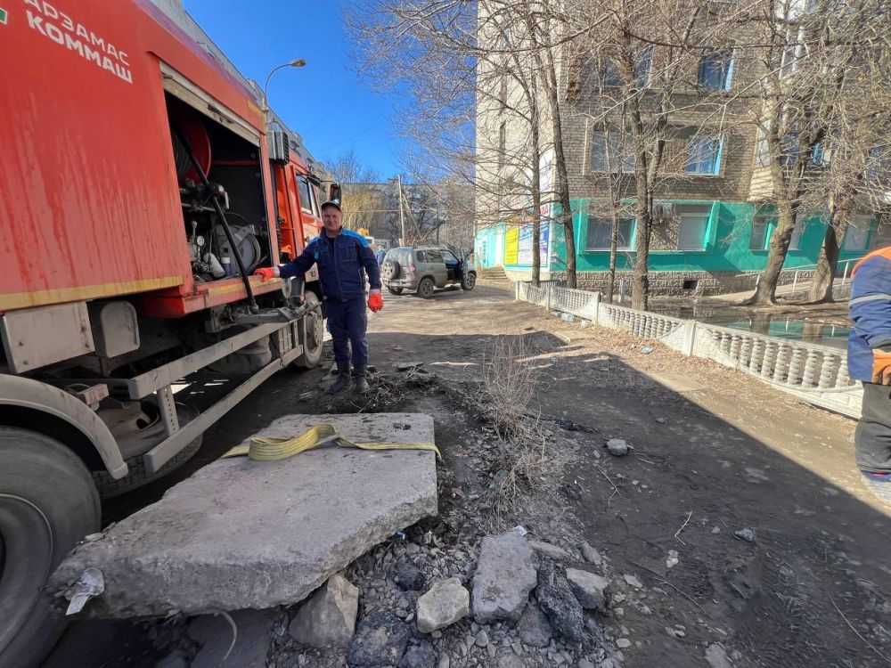 Сергей Козенко: В Краснодонском муниципальном округе активно продолжаются аварийно-восстановительные работы на сетях водоснабжения и водоотведения Сергей Козенко: В Краснодонском муниципальном округе активно продолжаются аварийно-восстановительные работы на сетях водоснабжения и водоотведения