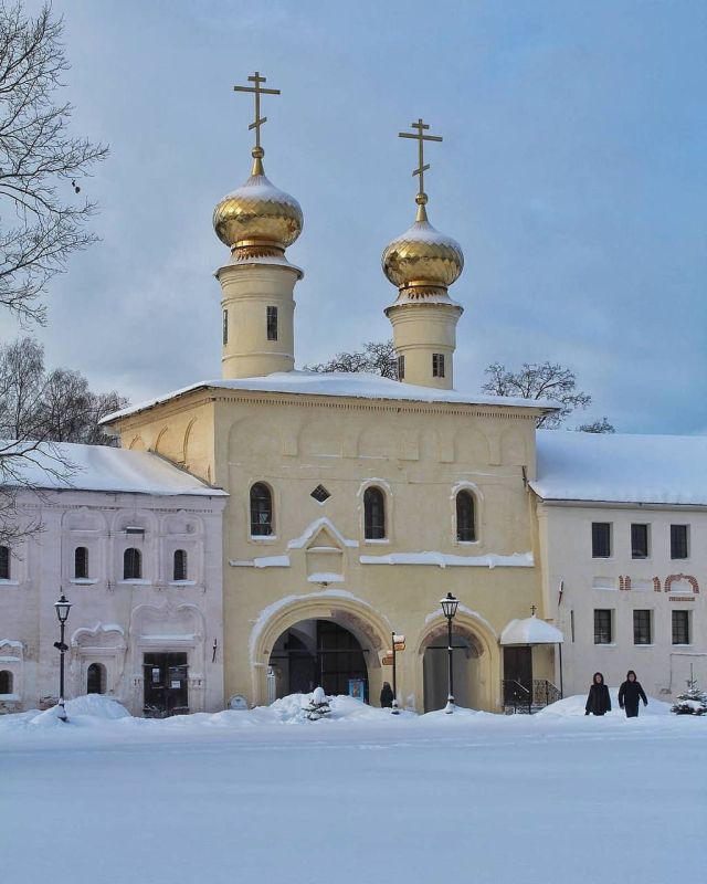 Город Тихвин – старинный город, основанный в 1773 году Город Тихвин – старинный город, основанный в 1773 году