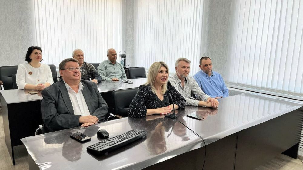 Опытом предэкзаменационной подготовки обменялись педагоги Ставрополья и Антрацита Опытом предэкзаменационной подготовки обменялись педагоги Ставрополья и Антрацита