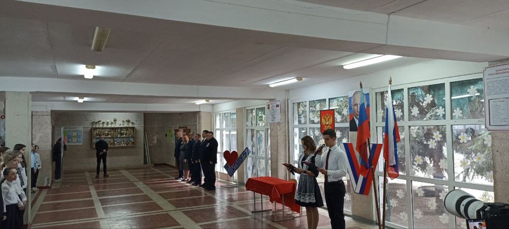 Олег Коваль: 11 марта в школе 57 состоялось торжественное открытие Парты Героя в честь выпускника школы, участника СВО, подполковника внутренней службы Половянова Дениса Олеговича Олег Коваль: 11 марта в школе 57 состоялось торжественное открытие Парты Героя в честь выпускника школы, участника СВО, подполковника внутренней службы Половянова Дениса Олеговича