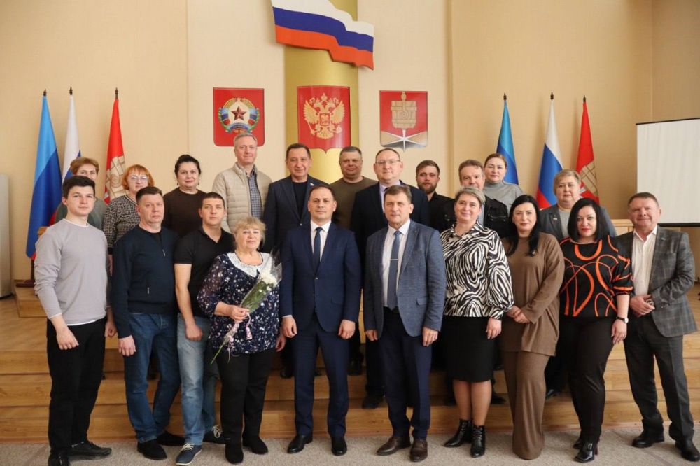 Роман Лысенко: Состоялось тридцать шестое заседание Совета городского округа город Алчевск Роман Лысенко: Состоялось тридцать шестое заседание Совета городского округа город Алчевск