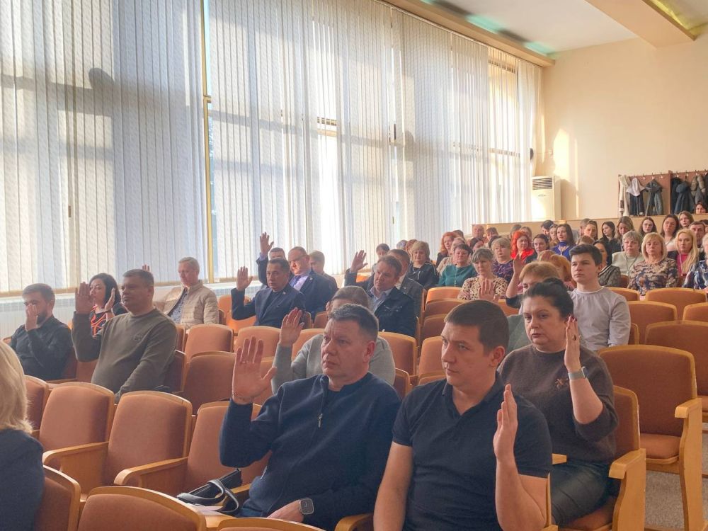 Роман Лысенко: Состоялось тридцать шестое заседание Совета городского округа город Алчевск Роман Лысенко: Состоялось тридцать шестое заседание Совета городского округа город Алчевск
