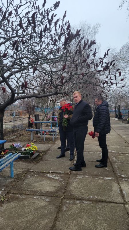 11 марта 2000 года на шахте им.Н.П.Баракова в 12 часов 55 минут, произошел взрыв унесший 80 человеческих жизней 11 марта 2000 года на шахте им.Н.П.Баракова в 12 часов 55 минут, произошел взрыв унесший 80 человеческих жизней