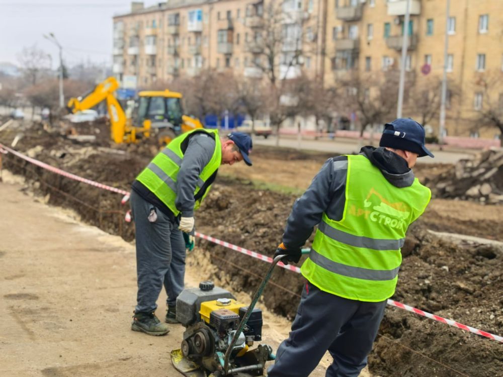 Сергей Козенко: Сегодня посетил значимые для нашего округа объекты: Дворец культуры имени «Молодой гвардии» и Аллею Дружбы Сергей Козенко: Сегодня посетил значимые для нашего округа объекты: Дворец культуры имени «Молодой гвардии» и Аллею Дружбы