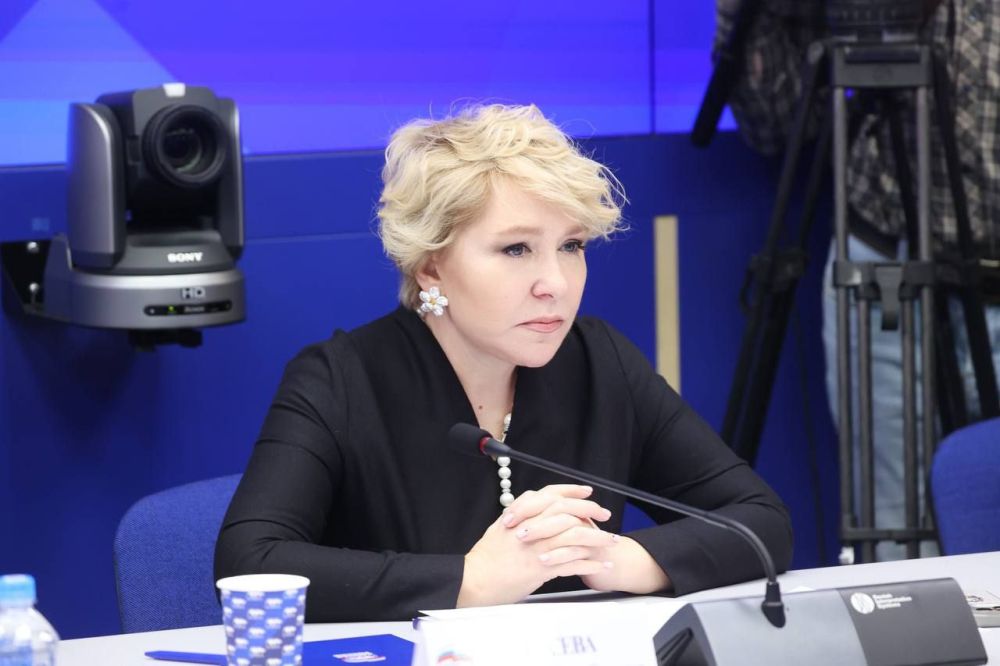 Встреча сопредседателя ВАРМСУ Ирины Гусевой и глав российских муниципалитетов с Секретарем Генерального совета Партии «ЕДИНАЯ РОССИЯ» Владимиром Якушевым Встреча сопредседателя ВАРМСУ Ирины Гусевой и глав российских муниципалитетов с Секретарем Генерального совета Партии «ЕДИНАЯ РОССИЯ» Владимиром Якушевым