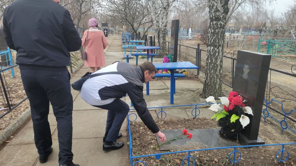 11 марта 2000 года на шахте им.Н.П.Баракова в 12 часов 55 минут, произошел взрыв унесший 80 человеческих жизней 11 марта 2000 года на шахте им.Н.П.Баракова в 12 часов 55 минут, произошел взрыв унесший 80 человеческих жизней