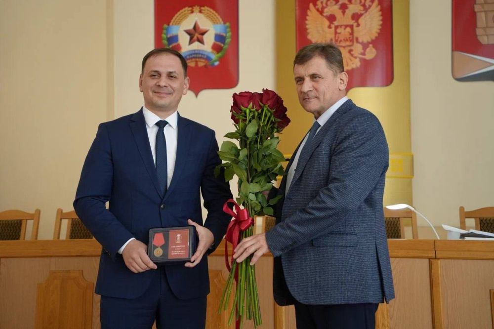 Роман Лысенко: Состоялось тридцать шестое заседание Совета городского округа город Алчевск Роман Лысенко: Состоялось тридцать шестое заседание Совета городского округа город Алчевск