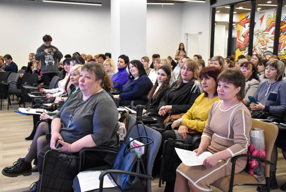 «Орлята – дошколята» – так называется новая программа социальной активности детей старшего дошкольного возраста, которая стартовала во всех регионах России в 2024 году «Орлята – дошколята» – так называется новая программа социальной активности детей старшего дошкольного возраста, которая стартовала во всех регионах России в 2024 году