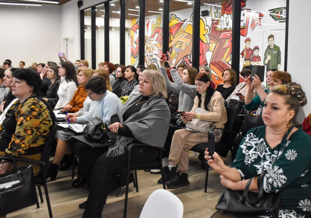 «Орлята – дошколята» – так называется новая программа социальной активности детей старшего дошкольного возраста, которая стартовала во всех регионах России в 2024 году «Орлята – дошколята» – так называется новая программа социальной активности детей старшего дошкольного возраста, которая стартовала во всех регионах России в 2024 году