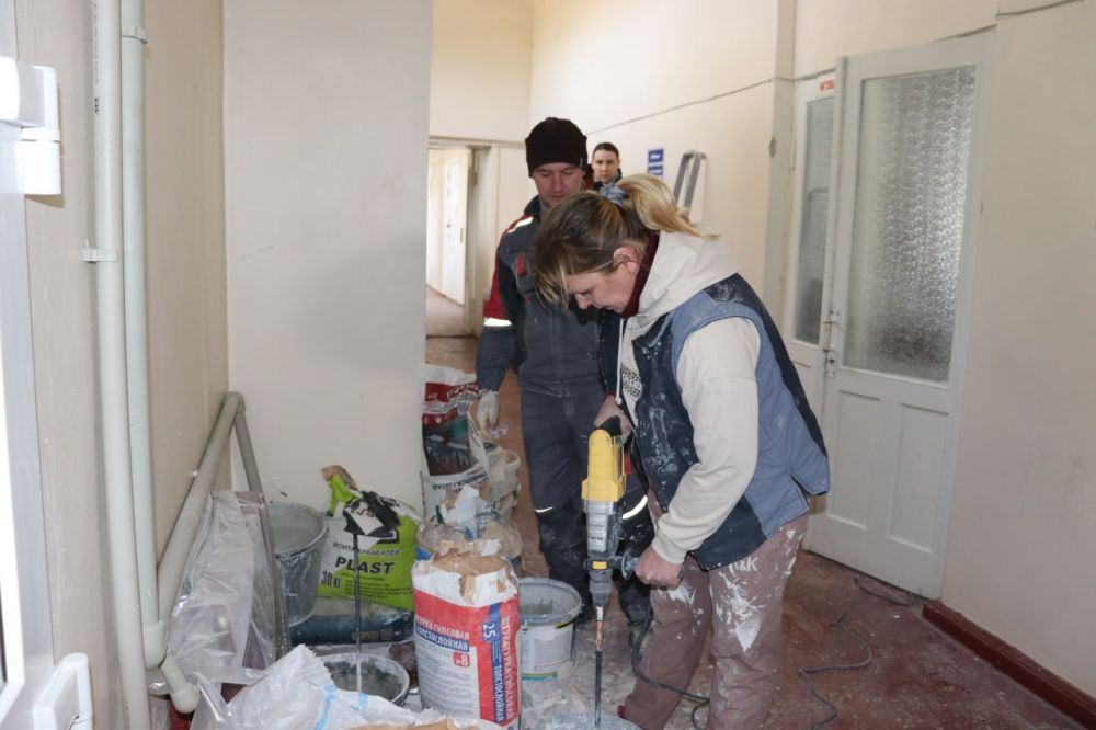 Строители Ставропольского края на 96% выполнили капитальный ремонт городской больницы Стаханова Строители Ставропольского края на 96% выполнили капитальный ремонт городской больницы Стаханова