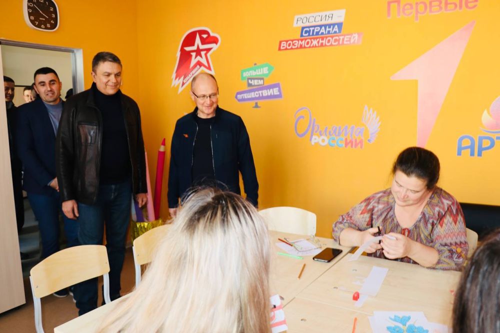 Неутомимый Сергей Кириенко — опять в ЛНР ! Неутомимый Сергей Кириенко — опять в ЛНР !
