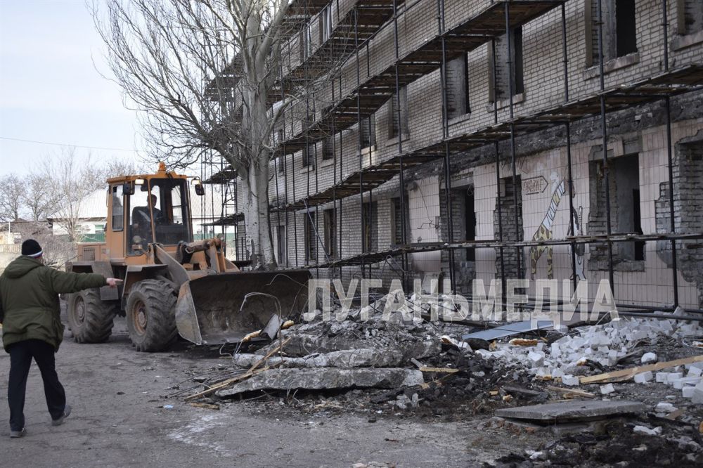 В рамках Специального инфраструктурного проекта в Брянке стартовал капремонт лечебного корпуса детской больницы с перепрофилированием под инфекционное отделение В рамках Специального инфраструктурного проекта в Брянке стартовал капремонт лечебного корпуса детской больницы с перепрофилированием под инфекционное отделение