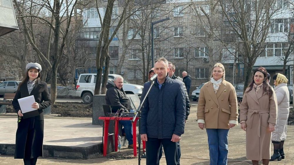 Андрей Рубанцов: Сегодня в Ровеньках состоялось торжественное открытие игровой площадки в сквере воинов-интернационалистов Андрей Рубанцов: Сегодня в Ровеньках состоялось торжественное открытие игровой площадки в сквере воинов-интернационалистов