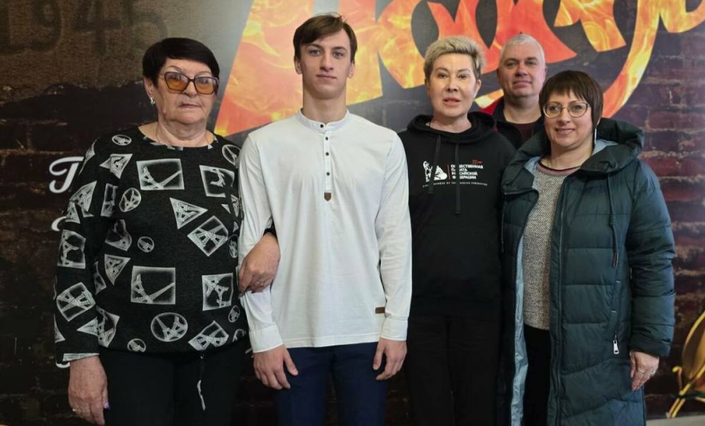 Ольга Павлова помогает образовательным учреждениям Лисичанска (ЛНР) Ольга Павлова помогает образовательным учреждениям Лисичанска (ЛНР)
