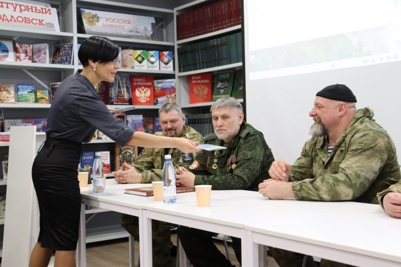 В Свердловской городской библиотеке рассказали об истоках зарождения казачества в округе В Свердловской городской библиотеке рассказали об истоках зарождения казачества в округе