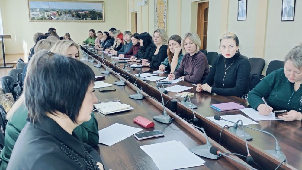 Андрей Рубанцов: Сегодня в Администрации городского округа состоялось совещание с руководителями учебных учреждений и ответственными лицами по вопросу организации процесса участия волонтеров в голосовании за объекты... Андрей Рубанцов: Сегодня в Администрации городского округа состоялось совещание с руководителями учебных учреждений и ответственными лицами по вопросу организации процесса участия волонтеров в голосовании за объекты...