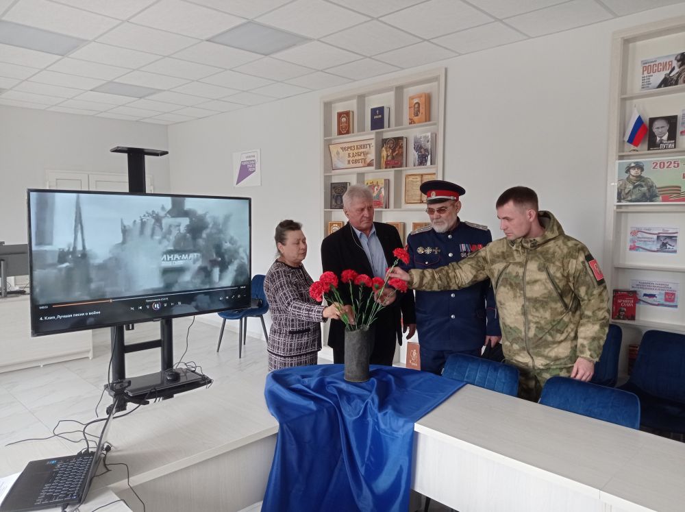 В центральной библиотеке имени Григория Сковороды состоялась историческая конференция «Память поколений», посвященная 80-й В центральной библиотеке имени Григория Сковороды состоялась историческая конференция «Память поколений», посвященная 80-й