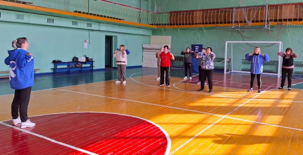 Открытая спортивная зарядка в Университете третьего возраста Открытая спортивная зарядка в Университете третьего возраста