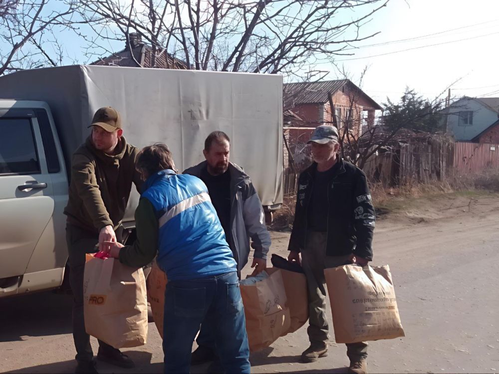 Очередную партию гуманитарной помощи для детей населенных пунктов ГО Лисичанск, расположенных вблизи ЛБС, от благотворительной ассоциации "Помогите спасти детей" ("Aiutateci a Salvare i Bambini ODV", Республика Италия)... Очередную партию гуманитарной помощи для детей населенных пунктов ГО Лисичанск, расположенных вблизи ЛБС, от благотворительной ассоциации "Помогите спасти детей" ("Aiutateci a Salvare i Bambini ODV", Республика Италия)...
