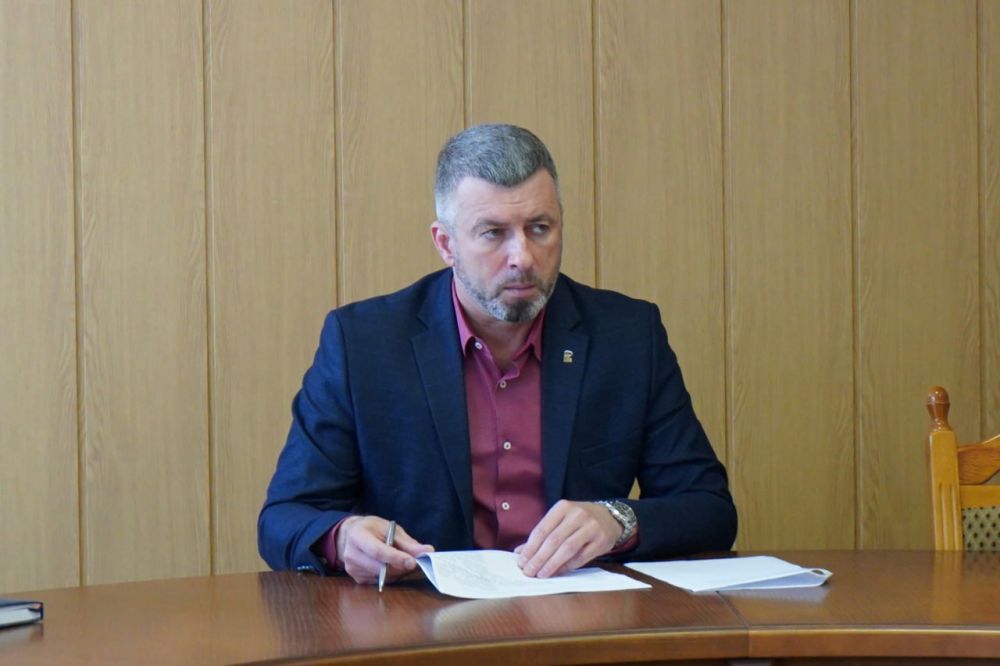 Андрей Сухачев: Встречи с семьями участников СВО проводим в формате «круглого стола», в котором участвуют представители Администрации, Совета депутатов, фондов и ведомств Андрей Сухачев: Встречи с семьями участников СВО проводим в формате «круглого стола», в котором участвуют представители Администрации, Совета депутатов, фондов и ведомств