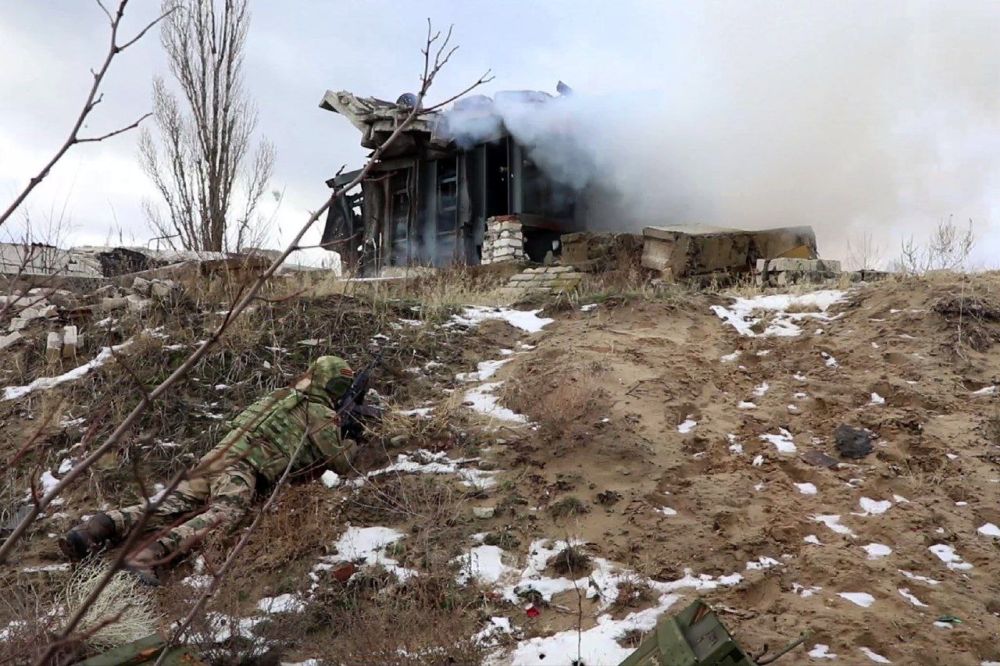Огнемётчики Росгвардии проходят подготовку в Луганской Народной Республике Огнемётчики Росгвардии проходят подготовку в Луганской Народной Республике