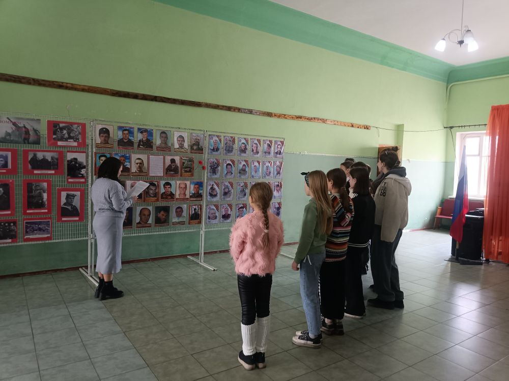 В рамках Года защитника Отечества в Доме культуры пгт В рамках Года защитника Отечества в Доме культуры пгт