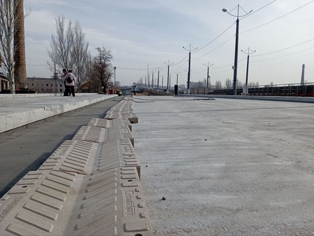 Путепровод в створе ул. Советской, который возводят московские специалисты, будет введён в эксплуатацию осенью текущего года Путепровод в створе ул. Советской, который возводят московские специалисты, будет введён в эксплуатацию осенью текущего года