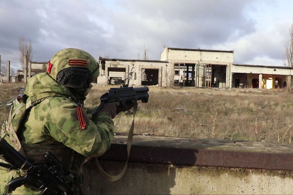 Огнемётчики Росгвардии проходят подготовку в Луганской Народной Республике Огнемётчики Росгвардии проходят подготовку в Луганской Народной Республике