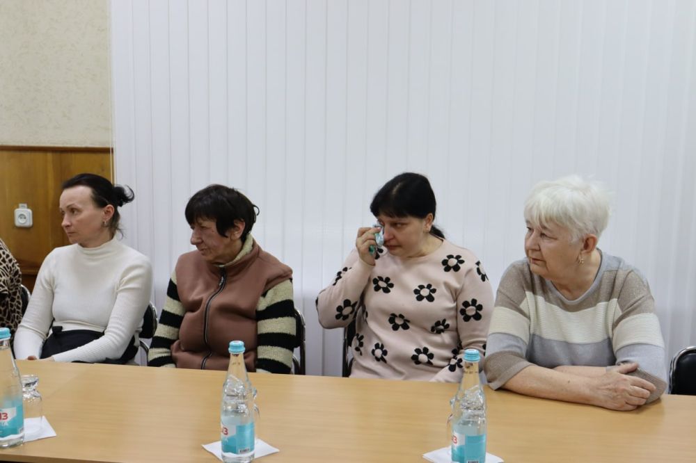 Поддержка семей погибших участников СВО и бойцов народного ополчения одна из приоритетных задач в работе местной власти Поддержка семей погибших участников СВО и бойцов народного ополчения одна из приоритетных задач в работе местной власти