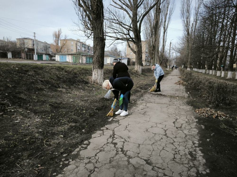 Андрей Рубанцов: Сегодня все неравнодушные жители нашего городского округа присоединились к наведению порядка в рамках общегородского санитарного дня Андрей Рубанцов: Сегодня все неравнодушные жители нашего городского округа присоединились к наведению порядка в рамках общегородского санитарного дня