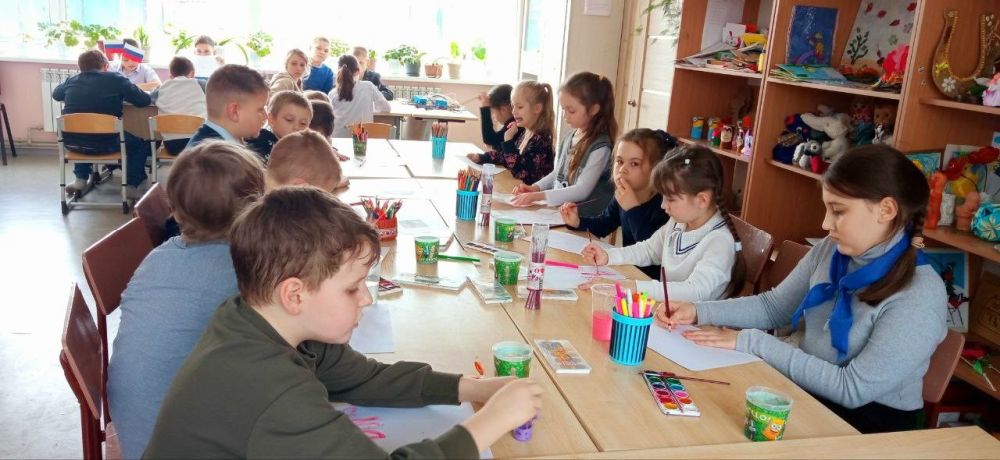 В рамках реализации операции «Чистое поколение - 2025», а также в целях профилактики распространения наркомании среди несовершеннолетних и молодежи, выявления и пресечения фактов вовлечения в незаконный оборот наркотиков а... В рамках реализации операции «Чистое поколение - 2025», а также в целях профилактики распространения наркомании среди несовершеннолетних и молодежи, выявления и пресечения фактов вовлечения в незаконный оборот наркотиков а...