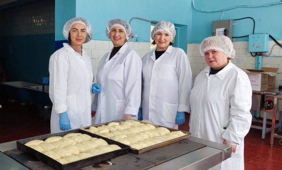 Женский клуб «НоваЯ.УспешнаЯ.СчастливаЯ» действует при ТО ГКУ «РЦЗН ЛНР» в г.Красный Луч (центр занятости) и представляет собой добровольное неформальное объединение, созданное с целью развития трудового потенциала женщин Женский клуб «НоваЯ.УспешнаЯ.СчастливаЯ» действует при ТО ГКУ «РЦЗН ЛНР» в г.Красный Луч (центр занятости) и представляет собой добровольное неформальное объединение, созданное с целью развития трудового потенциала женщин