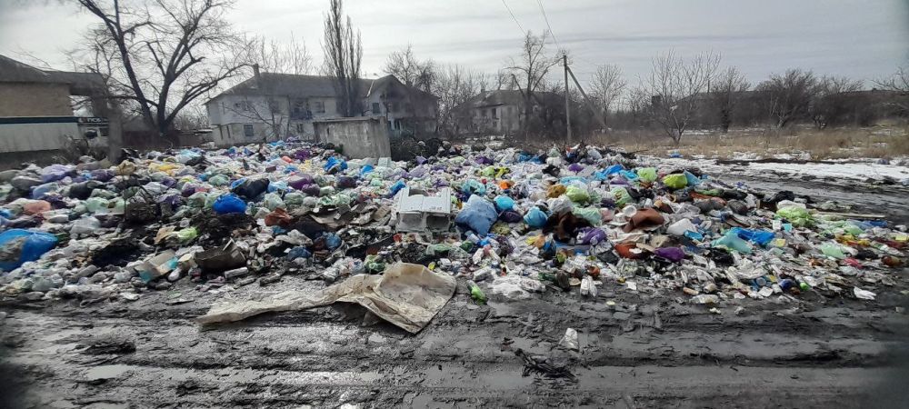 С наступлением благоприятных погодных условий по поручению главы муниципалитета Сергея Саенко коммунальные службы незамедлительно приступили к благоустройству города С наступлением благоприятных погодных условий по поручению главы муниципалитета Сергея Саенко коммунальные службы незамедлительно приступили к благоустройству города