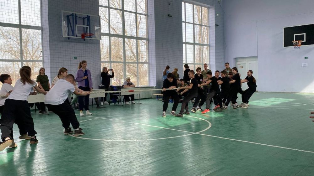 Сила, мужество, отвага: школьники Суходольска приняли участие в игре «Зарница» Сила, мужество, отвага: школьники Суходольска приняли участие в игре «Зарница»