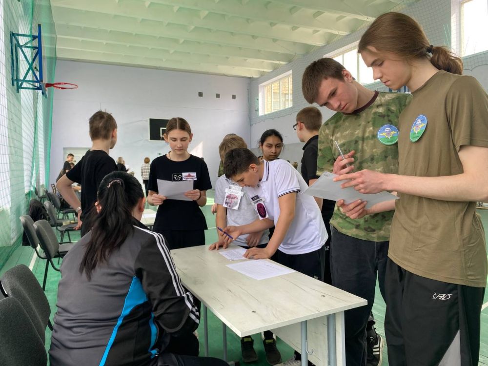 Сила, мужество, отвага: школьники Суходольска приняли участие в игре «Зарница» Сила, мужество, отвага: школьники Суходольска приняли участие в игре «Зарница»
