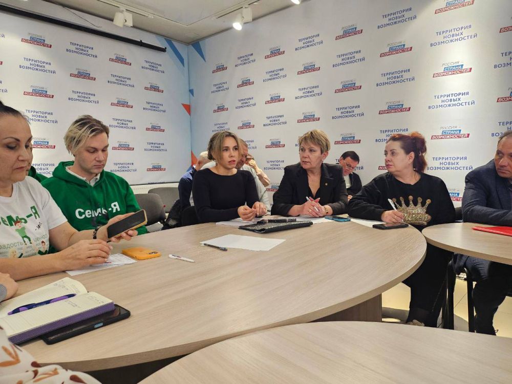 Рост некоммерческого сектора: встреча участников проекта «Фокус на НКО» в ЛНР” Рост некоммерческого сектора: встреча участников проекта «Фокус на НКО» в ЛНР”