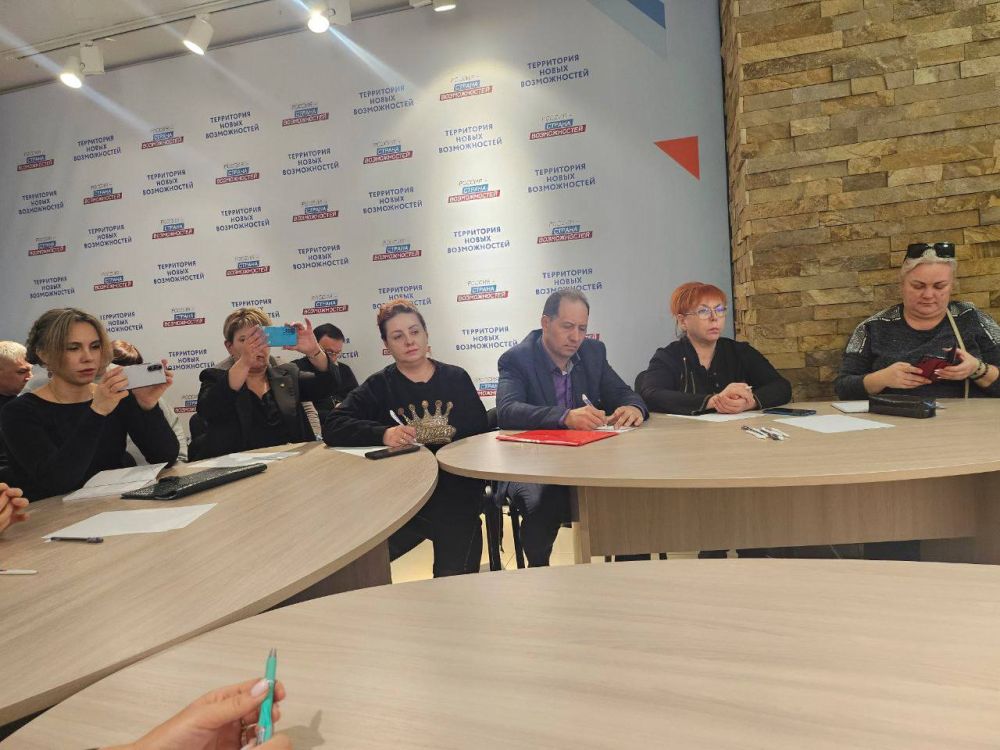 Рост некоммерческого сектора: встреча участников проекта «Фокус на НКО» в ЛНР” Рост некоммерческого сектора: встреча участников проекта «Фокус на НКО» в ЛНР”