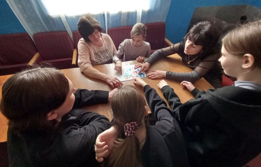 В сельском клубе Шелкового-Протока состоялся видеолекторий «Великий гений России» В сельском клубе Шелкового-Протока состоялся видеолекторий «Великий гений России»
