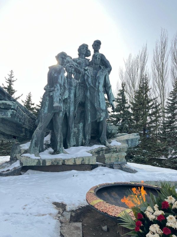 Школы Республики Коми и города Ровеньки продолжают обмен опытом в рамках проекта «Лица Дружбы» Школы Республики Коми и города Ровеньки продолжают обмен опытом в рамках проекта «Лица Дружбы»