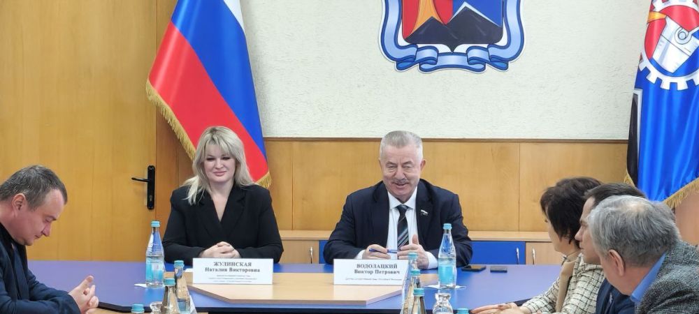 Виктор Водолацкий: Сегодня рабочий день провел в городе Стаханов Луганской Народной Республики Виктор Водолацкий: Сегодня рабочий день провел в городе Стаханов Луганской Народной Республики