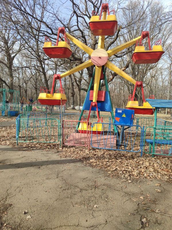 В Парке культуры и отдыха продолжаются В Парке культуры и отдыха продолжаются