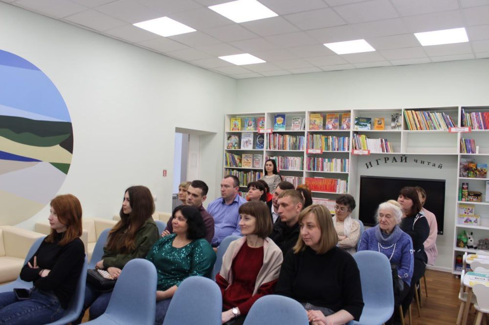 Виктория Кайдалова: Сегодня в Центральной модельной библиотеке Новопсковского муниципального округа прошла встреча с представителем отделения по ЛНР Южного ГУ Центрального банка РФ, посвященная теме кибербезопасности! Виктория Кайдалова: Сегодня в Центральной модельной библиотеке Новопсковского муниципального округа прошла встреча с представителем отделения по ЛНР Южного ГУ Центрального банка РФ, посвященная теме кибербезопасности!