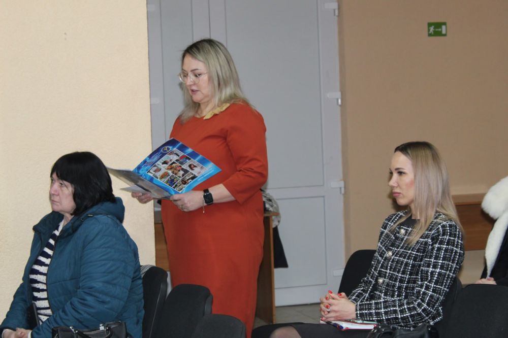 Сегодня провел аппаратное совещание с начальниками структурных подразделений администрации, руководителями предприятий, учреждений и организаций Беловодского муниципального округа Сегодня провел аппаратное совещание с начальниками структурных подразделений администрации, руководителями предприятий, учреждений и организаций Беловодского муниципального округа