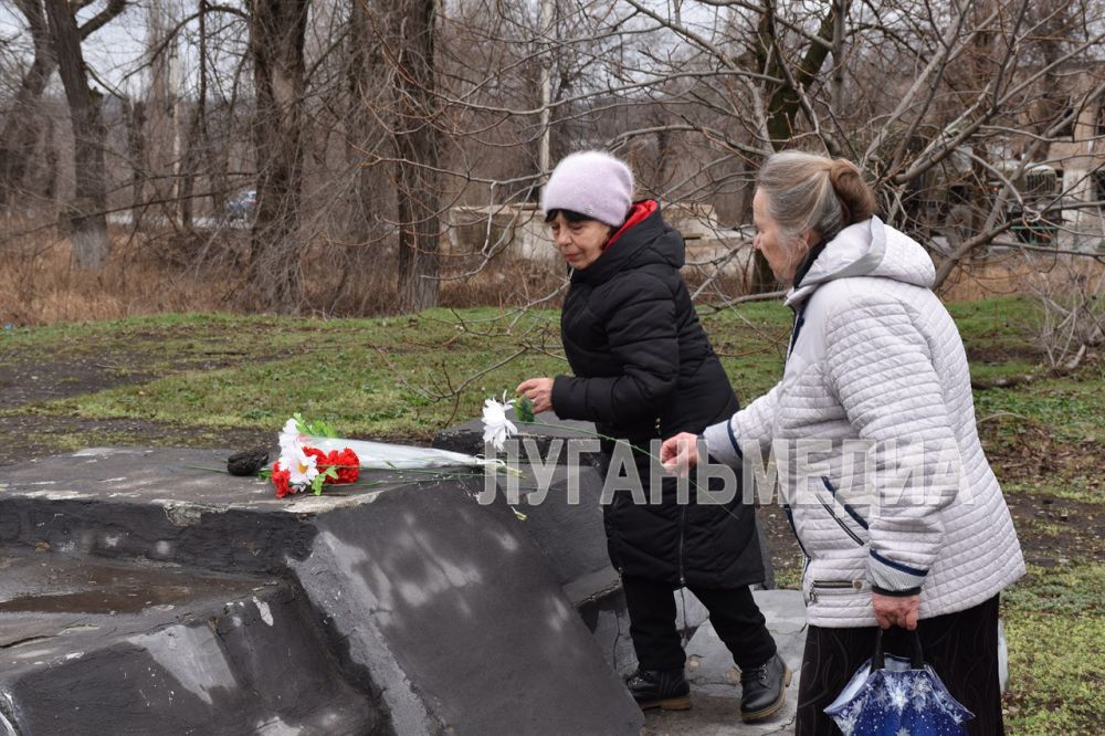 В музее истории города Первомайска прошел тематический час, посвященный выдающемуся первомайцу Алексею Бахмутскому – изобретателю первого в мире угольного комбайна В музее истории города Первомайска прошел тематический час, посвященный выдающемуся первомайцу Алексею Бахмутскому – изобретателю первого в мире угольного комбайна
