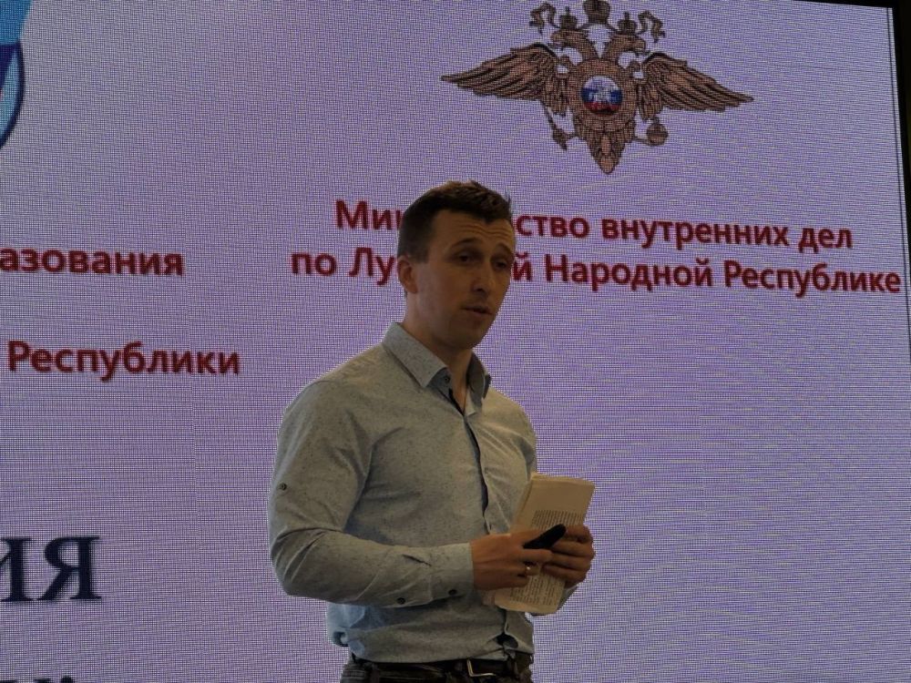Андрей Рубанцов: Учащиеся Ровеньковской школы №9 имени Л.Г Андрей Рубанцов: Учащиеся Ровеньковской школы №9 имени Л.Г